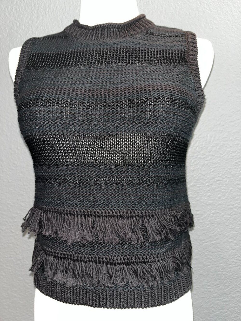 CLUB MONACO Textured Black Fringe Mock Neck Sleeveless Knit Top Tank EUC - XS